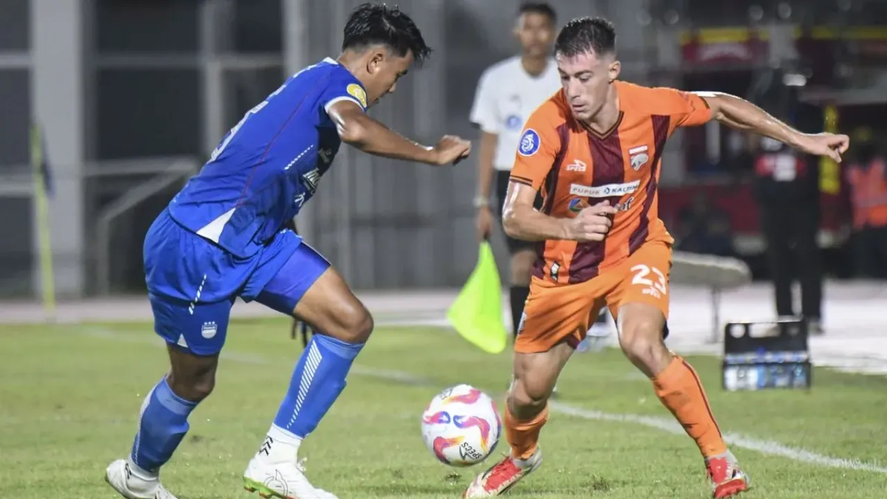 Kakang Rudianto tunjukkan komitmen penuh untuk Timnas U22 Indonesia jelang SEA Games 2025, meski jadwalnya padat bersama Persib Bandung.