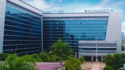 Kantor Kementerian Ketenagakerjaan (Kemenaker) RI. 