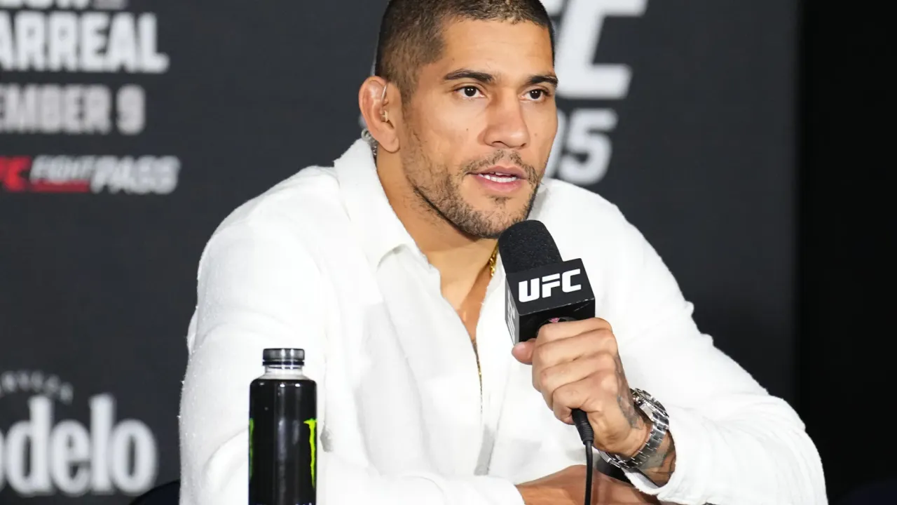 Kemenangan Dramatis Magomed Ankalaev di UFC 320