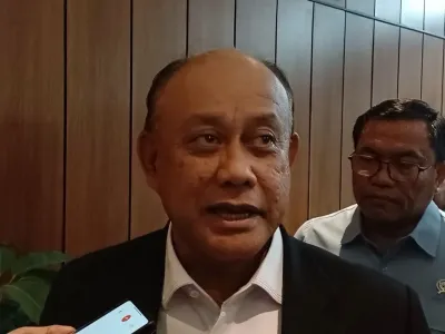 Kepala Badan Gizi Nasional (BGN) Dadan Hindayana saat ditemui di Kompleks Parlemen, Senayan, Jakarta, Rabu (1/10/2025).