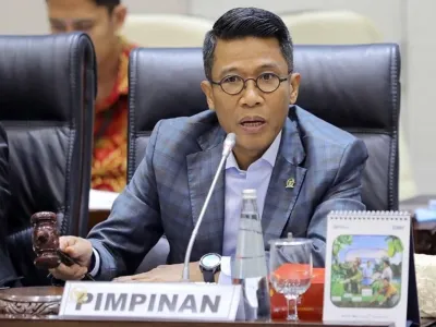  Ketua Komisi XI Dewan Perwakilan Rakyat (DPR) Mukhamad Misbakhun. 
