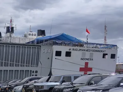 KRI dr. Radjiman Wedyodiningrat bersandar di Dermaga Kolinlamil, Jakarta Utara, Kamis (2/10/2025).