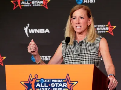Kritik Pedas Scott Van Pelt terhadap Komisaris WNBA