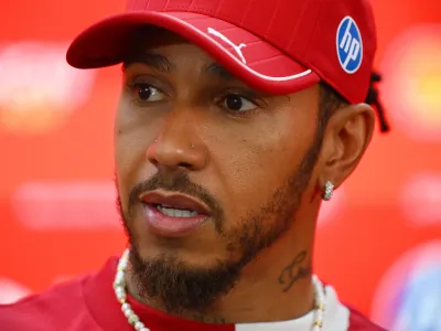 Lewis Hamilton Hadapi Duka dengan Optimisme di Singapore GP