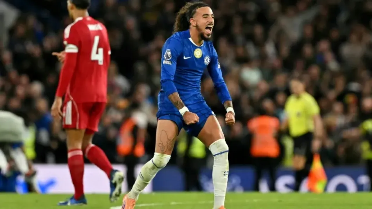 Liverpool lost a third consecutive game at Chelsea (Glyn KIRK)