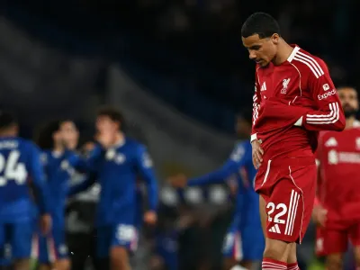 Liverpool Terjatuh dari Puncak klasemen usai Seri Kekalahan