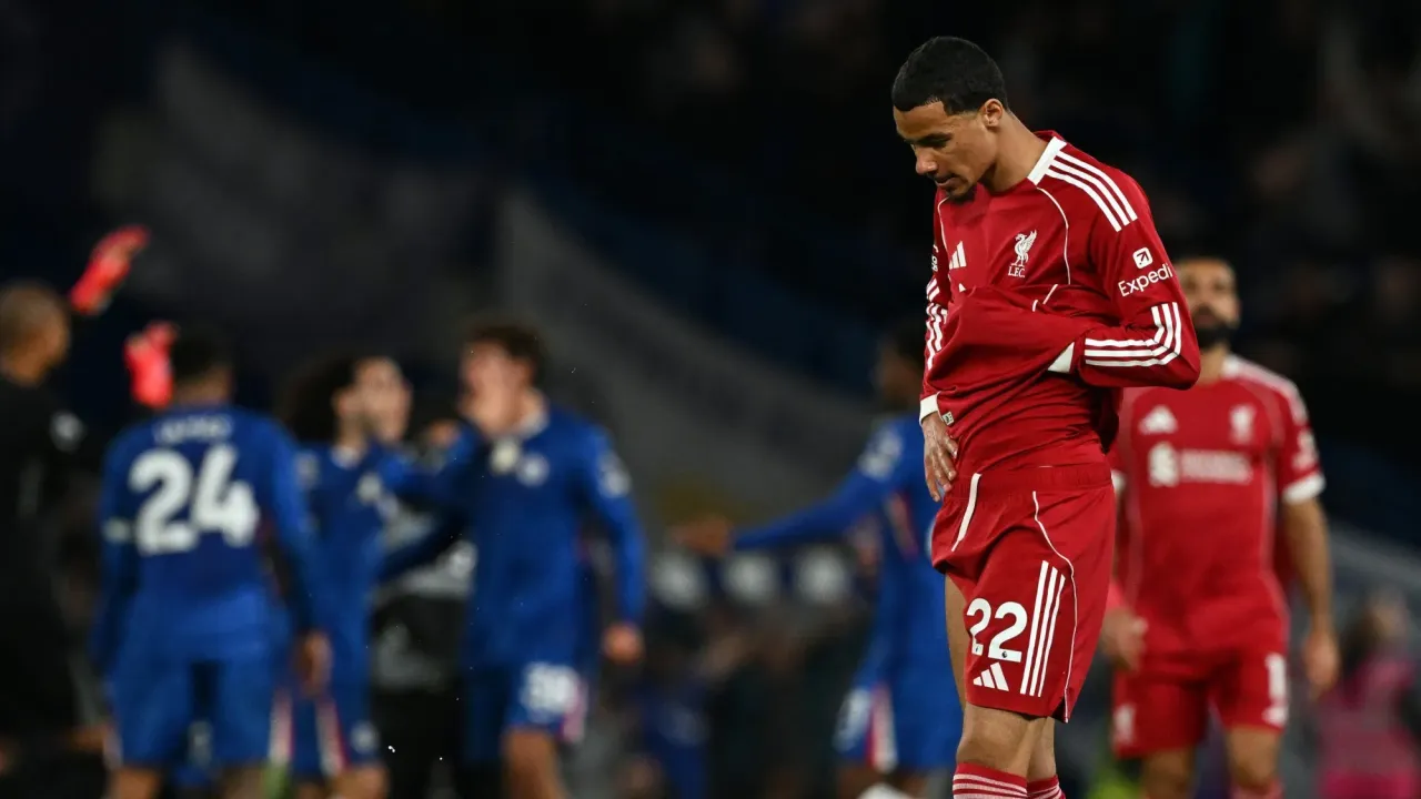 Liverpool Terjatuh dari Puncak klasemen usai Seri Kekalahan