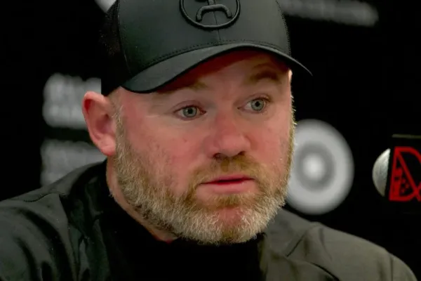 Manchester United legend wants Arsenal to win the league