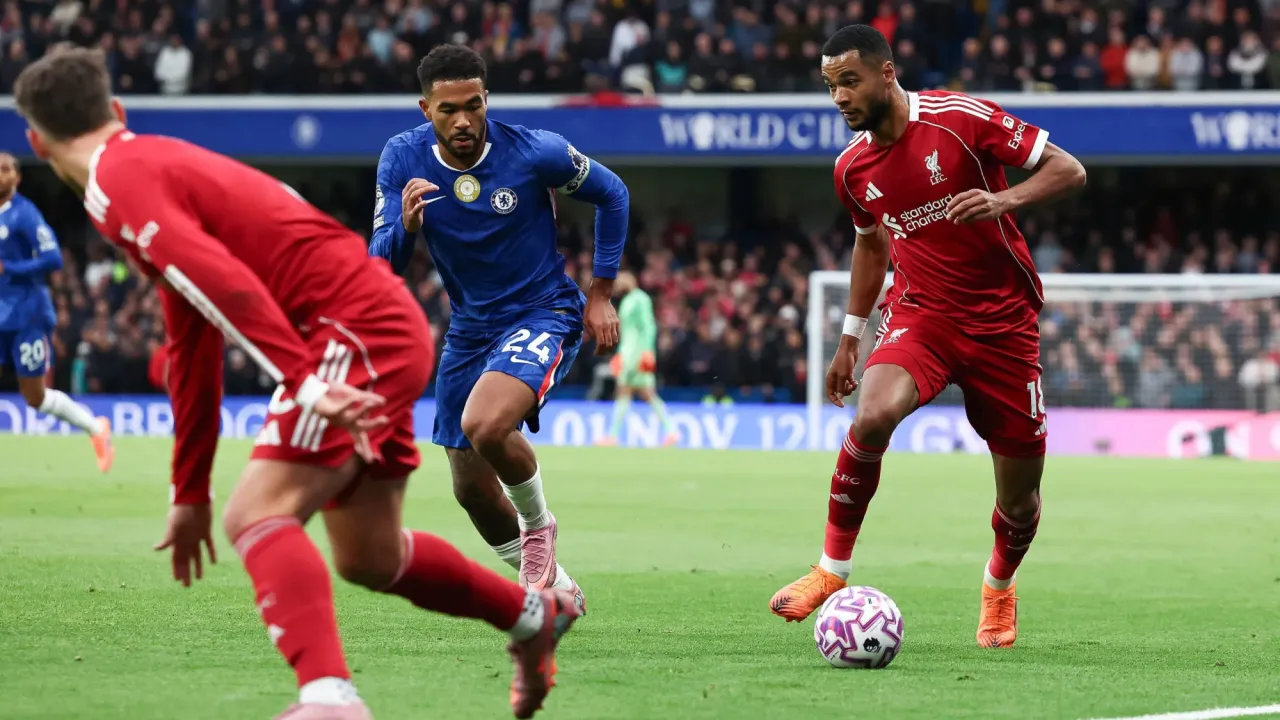 Match Report: Chelsea Break Liverpool Hearts in Added Time as Reds Slip to Third Straight Defeat