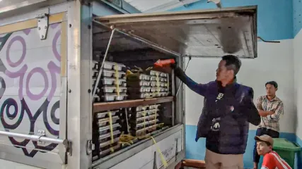 Melihat langsung dapur SPPG Neglasari di Kecamatan Cipongkor, Kabupaten Bandung Barat (KBB), Jawa Barat, Kamis (25/9/2025).