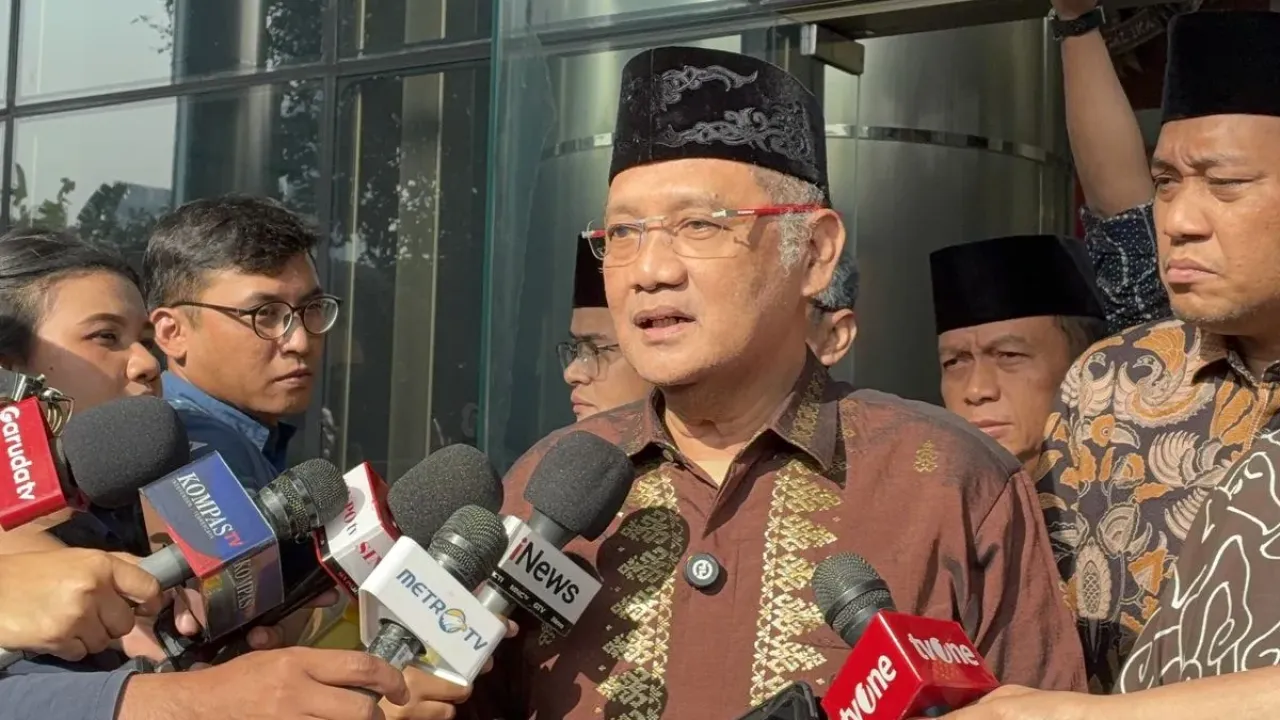 Menteri Haji dan Umrah Mochamad Irfan Yusuf atau biasa disapa Gus Irfan di Gedung Merah Putih, Jakarta, Jumat (3/10/2025).