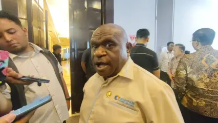 Menteri HAM Natalius Pigai saat ditemui di Hotel Royal Kuningan, Jakarta, Selasa (17/9/2025).