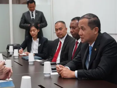 Menteri Transmigrasi (Mentrans) M Iftitah Sulaiman Suryanagara