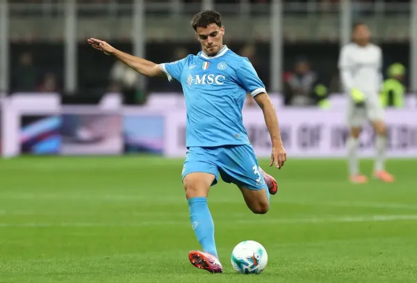 Miguel Gutierrez: Pengalaman Pertama di Napoli dan Dukungan Tim (1)