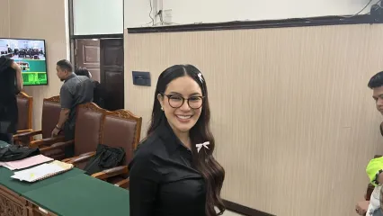 Nikita Mirzani dalam sidang kasus dugaan pemerasan dan tindak pidana pencucian uang (TPPU) di Pengadilan Negeri Jakarta Selatan, Kamis (11/9/2025).
