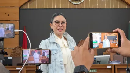 Nikita Mirzani menghadiri sidang lanjutan kasus pemerasan di Pengadilan Negeri Jakarta Selatan, Kamis (25/9/2025)