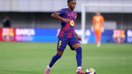 Official: Barcelona squad list to face PSG &#x002013; key player returns