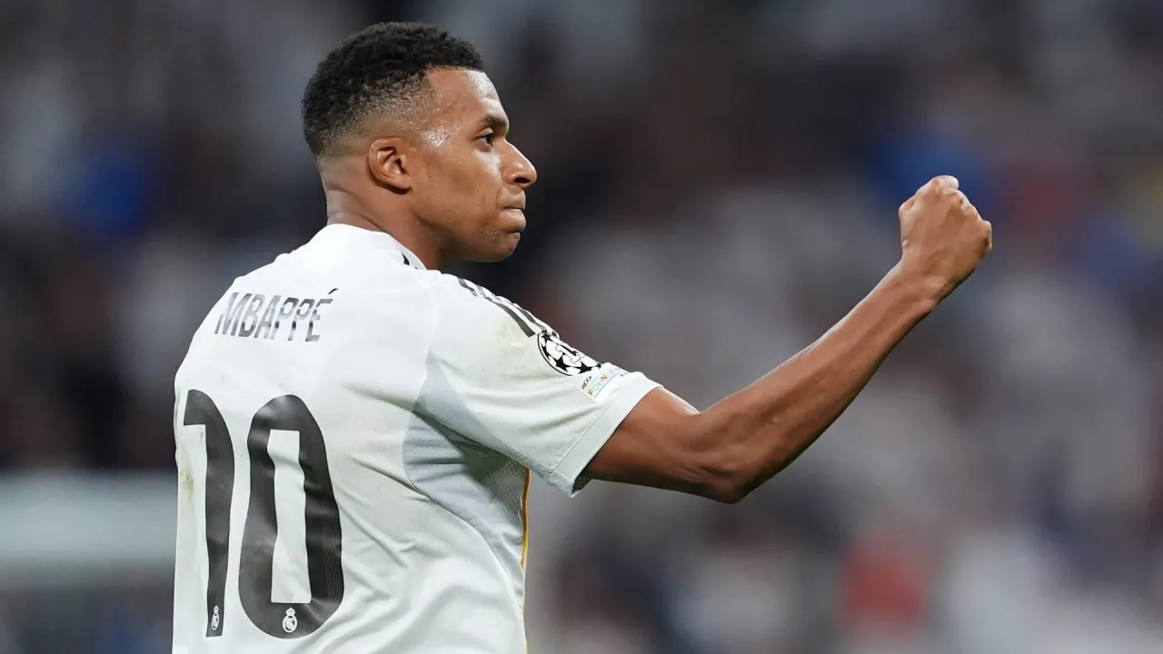 Official: Real Madrid forward wins La Liga Player of the Month award for September