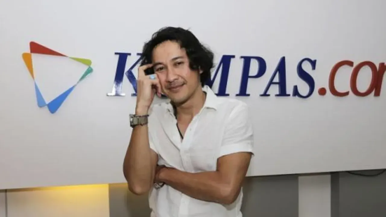 Pemain Film 3, Agus Kuncoro, usai wawancara di newsroom Kompas.com, Gedung Kompas Gramedia, Jakarta Pusat, Kamis (10/9/2015). KOMPAS.com / FIKRIA HIDAYAT