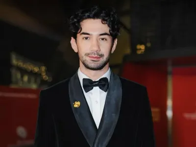 Penampilan aktor Reza Rahadian di Busan International Film Festival (BIFF) 2025 yang digelar di Haeundae-gu, Busan, Korea Selatan.