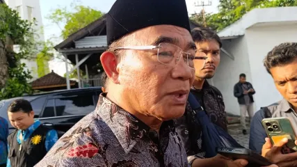 Penasehat Khusus Presiden Bidang Haji, Muhadjir Effendy. BSI mengangkat Muhadjir sebagai Komisaris Utama.