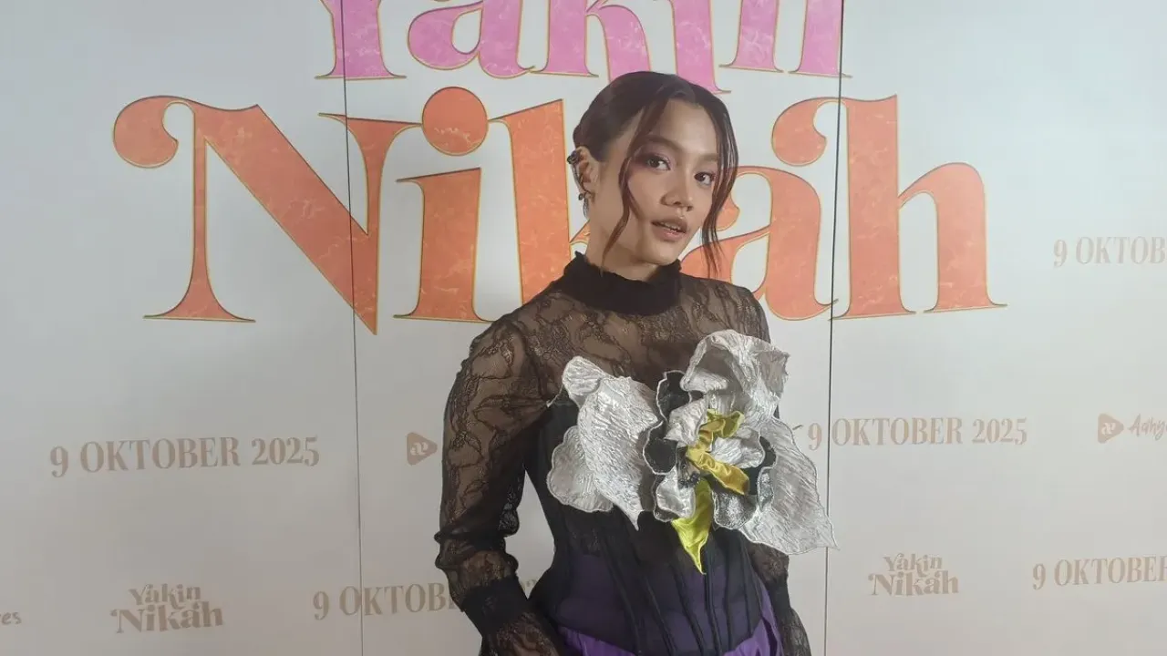 Penyanyi Aruma saat ditemui di gala premiere film Yakin Nikah di Epicentrum XXI, Jakarta Selatan, Kamis (2/10/2025).