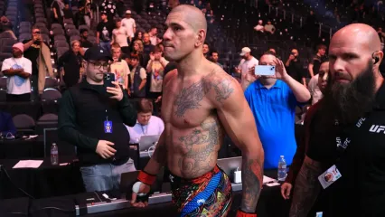 Pereira moments after his decision defeat by Ankalaev in Las Vegas (Getty Images)