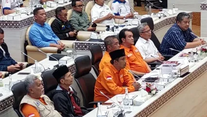 Perwakilan Koalisi Serikat Buruh saat beraudiensi dengan Pimpinan DPR RI dan perwakilan pemerintah di Gedung DPR RI, Selasa (30/9/2025).
