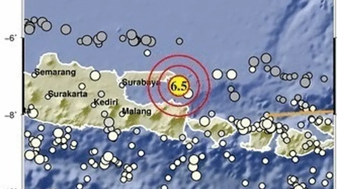 Peta gempa yang terjadi di antara Madura dan selat Bali, Selasa (30/9/2025) pukul 23.49