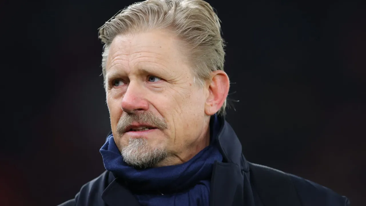Peter Schmeichel is asked whether Chelsea can win the league with Robert Sanchez