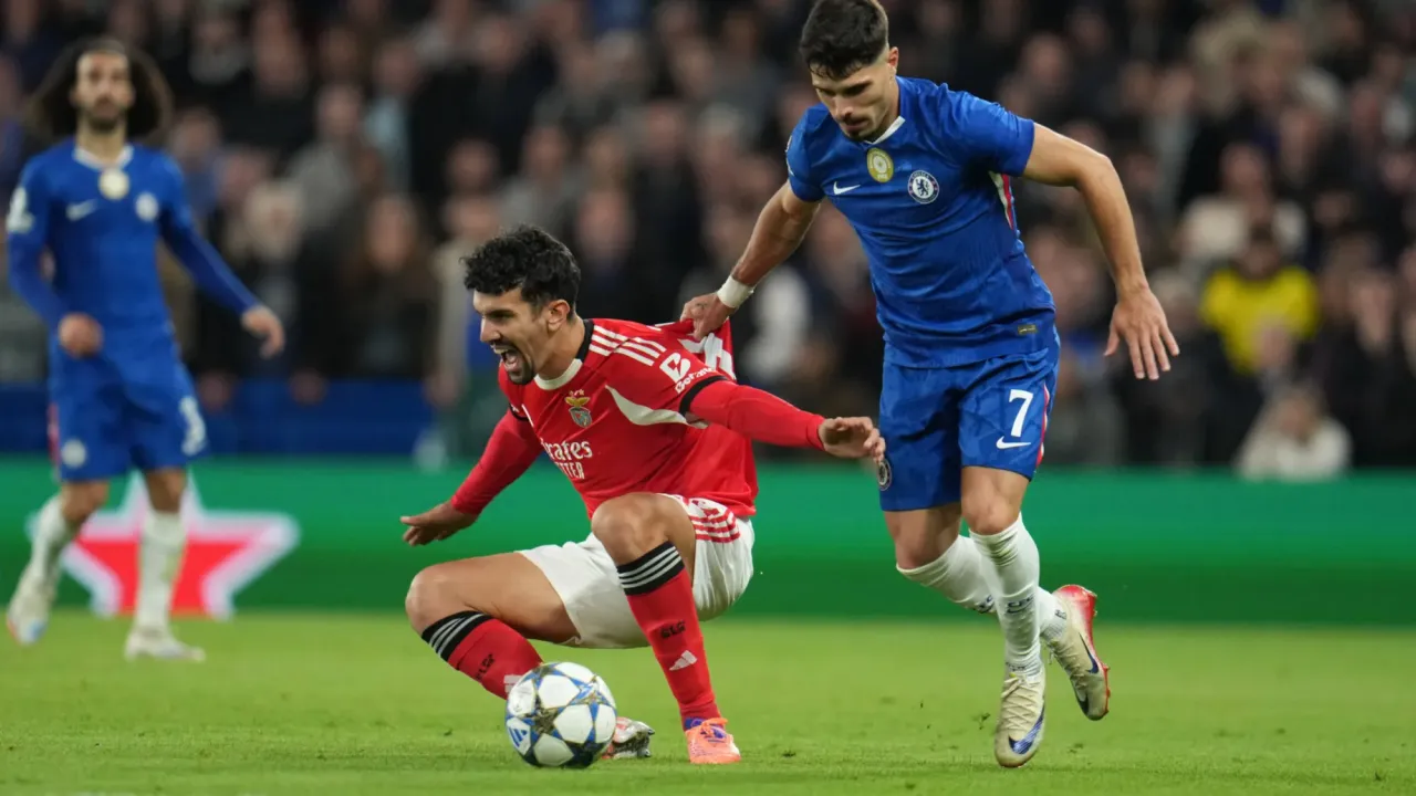 Player Ratings: Pedro Neto Shines as Chelsea Beat Benfica in Jose Mourinho&#x002019;s Return