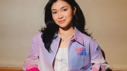 Potret Jasmine Nadya yang dipercaya memerankan tokoh Alya dalam film Rangga & Cinta.
