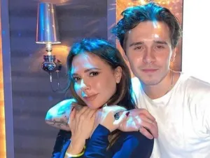 Potret Victoria Beckham dan Brooklyn Beckham di Instagram.