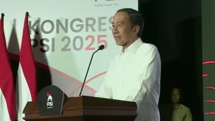 Presiden ke-7 RI Joko Widodo (Jokowi) dalam Kongres PSI di Solo, Jawa Tengah, Sabtu (19/7/2025).