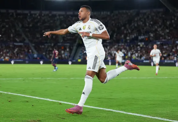 Real Madrid Singkirkan Kairat 5-0 di Liga Champions (1)