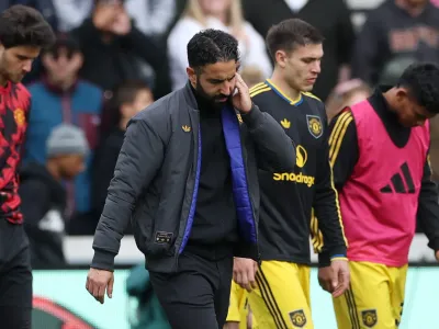 Ruben Amorim defends tactical approach amid Wayne Rooney&#x002019;s criticism
