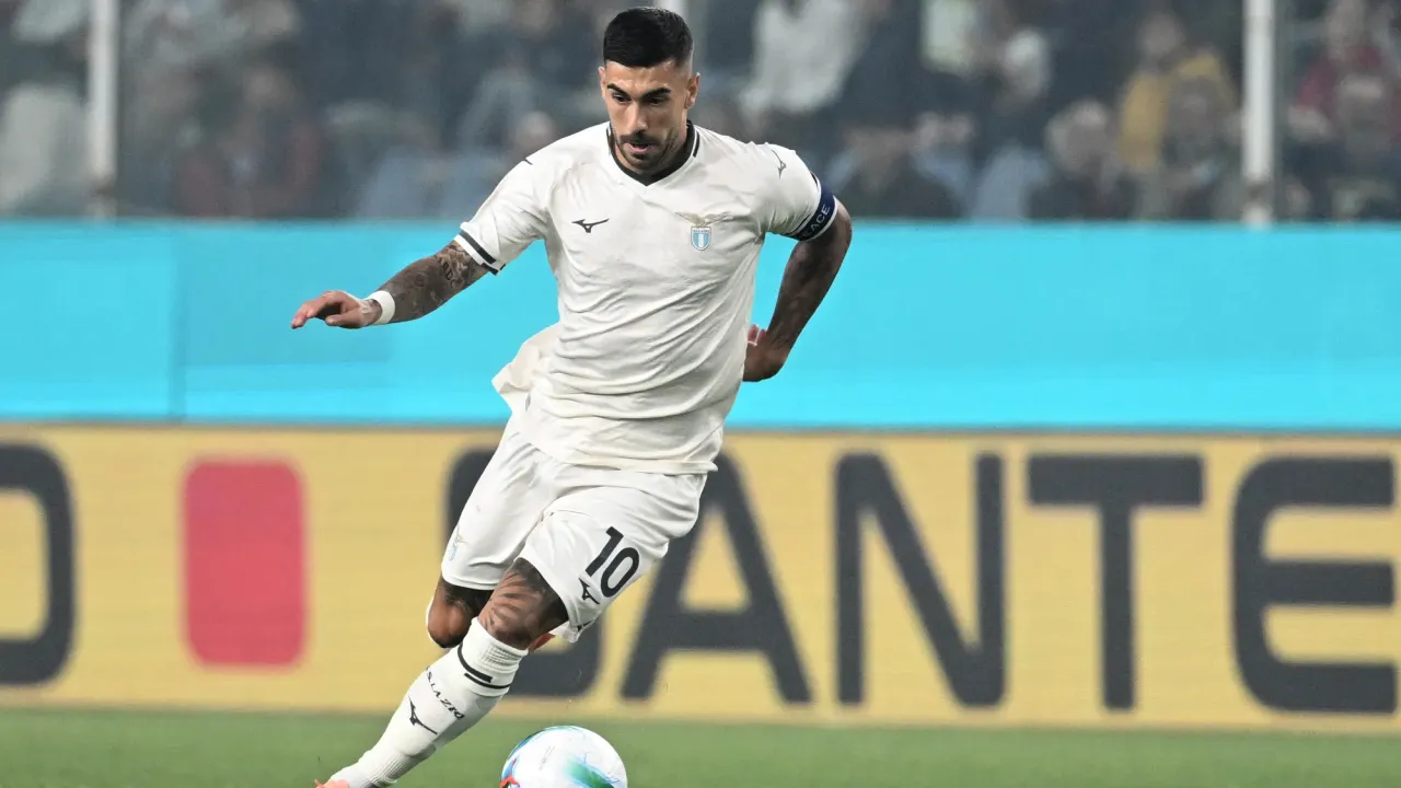 Sarri Forced to Reshuffle as Lazio Winger Suffers Muscle Issue Ahead of Torino Clash