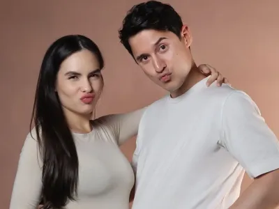 Steffi Zamora umumkan kehamilan pertama lewat Instagram. Ia tampil serasi dengan Nino Fernández dalam potret maternity bernuansa minimalis.