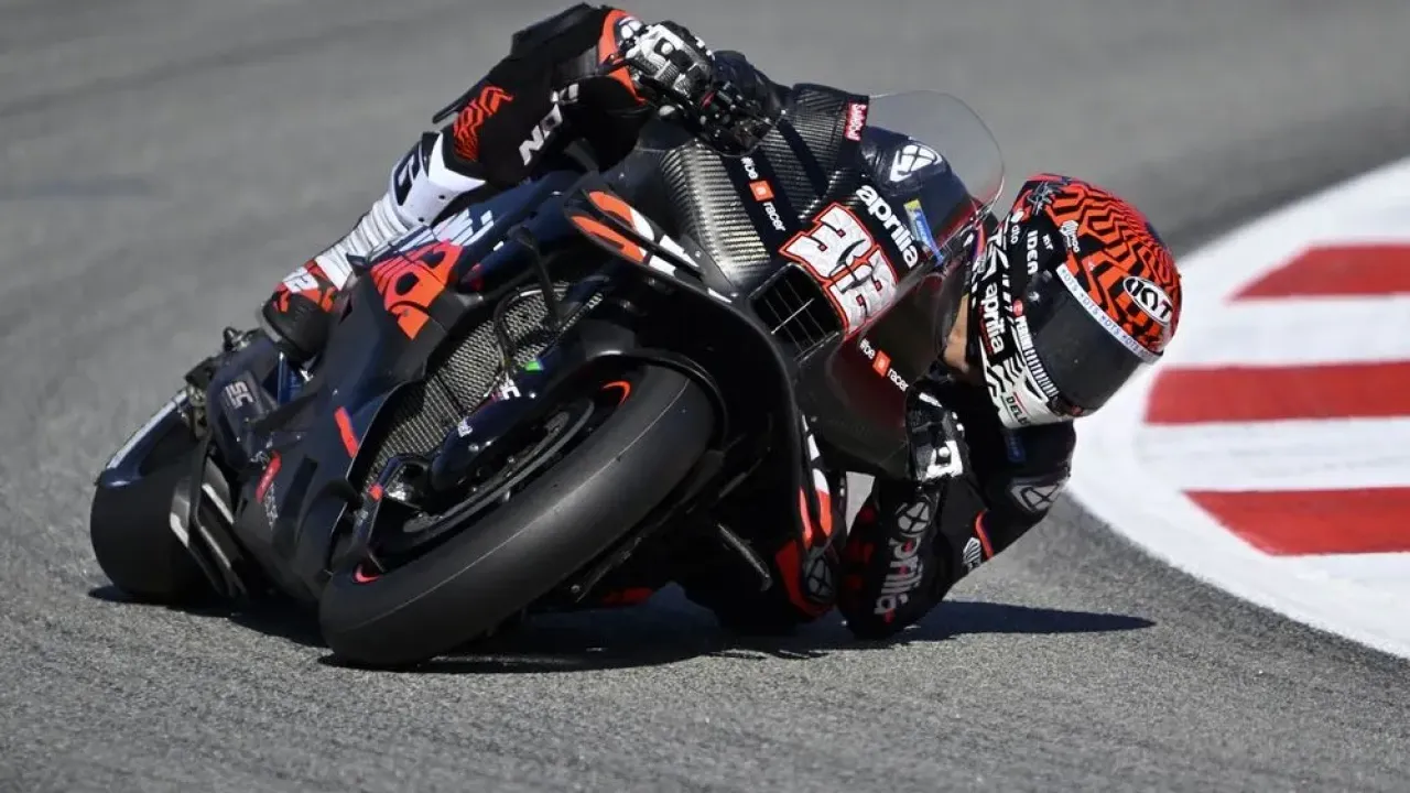 Test rider Lorenzo Savadori has filled in at numerous 2025 races for Aprilia