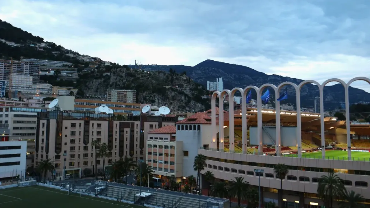 The starting lineups are in ahead of Manchester City&#x002019;s clash with AS Monaco