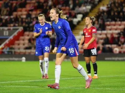 The Women&#x002019;s Super League and 24 hours that exposed each title contender&#x002019;s vulnerabilities