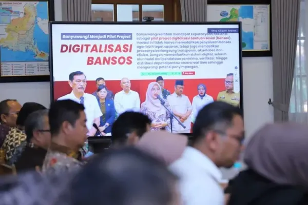 Uji coba digitalisasi bansos di Kabupaten Banyuwangi, Kamis (2/10/2025).