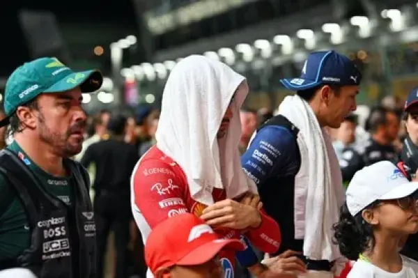 Verstappen Tolak Penggunaan Vest Pendingin di F1 Singapura (3)