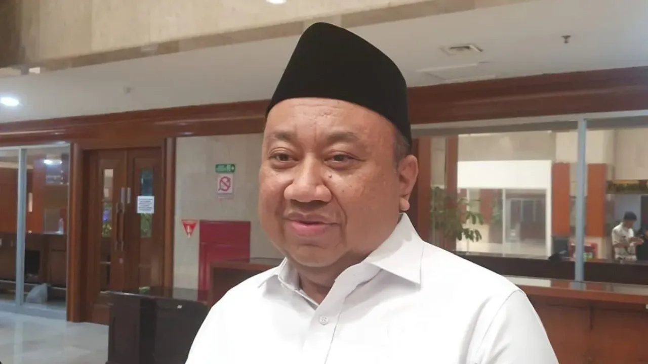 Wakil Ketua Komisi X DPR RI Lalu Hadrian Irfani saat ditemui di Gedung DPR RI, Selasa (22/4/2025).