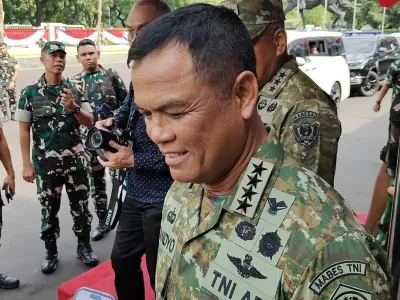 Wakil Panglima TNI Jenderal Tandyo Budi Revita ditemui di Gedung Kementerian Pertahanan, Jakarta, Rabu (1/10/2025).