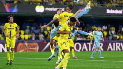 &#x00d83d;&#x00dcf8; Arscho blanco: Champions League defender&#39;s insane overhead kick
