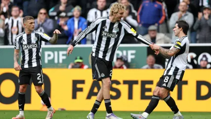 &#x00d83e;&#x00dd2f; Unbelievable talent: Woltemade mentioned alongside Premier League legend