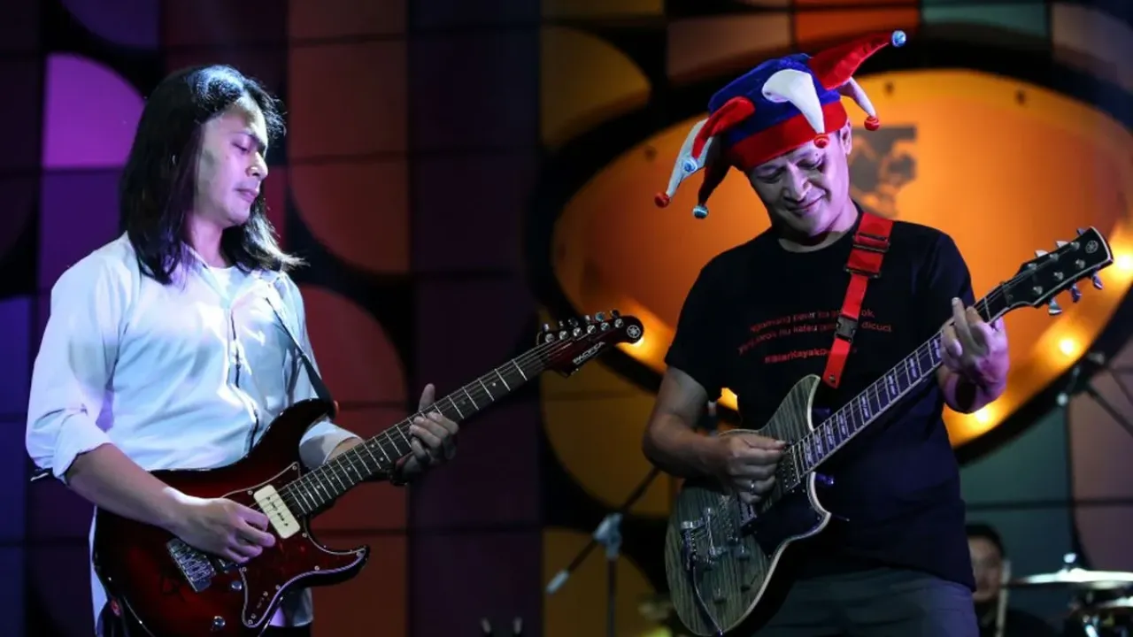 ZAD (Zendhy Kusuma, Andra Ramadhan, Denny Chasmala) menghibur penonton di Java Jazz Festival 2019 di JI Expo Kemayoran, Jakarta, Minggu (3/3/2019) malam.