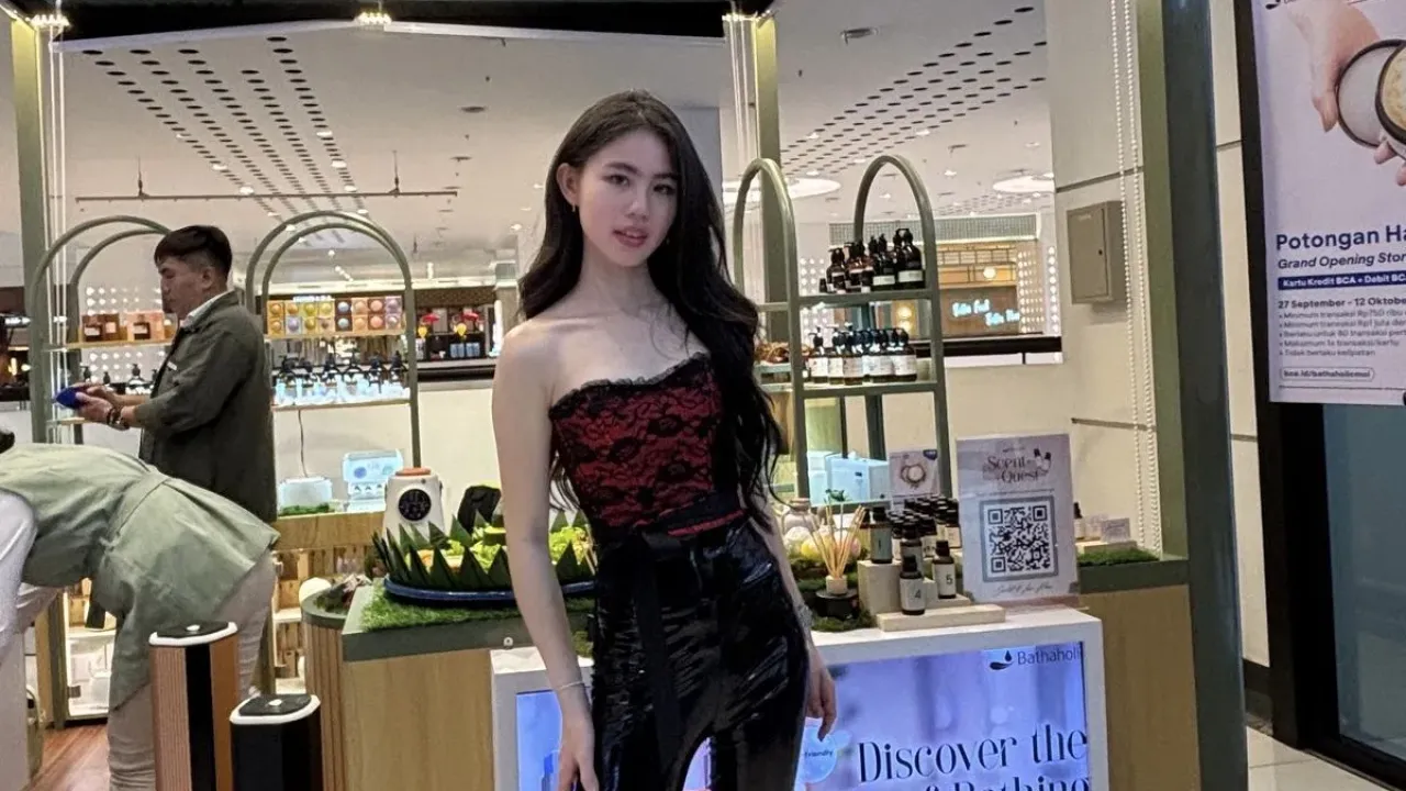 Zoe Levana di Bathaholic di Mall of Indonesia (MOI), Jakarta Utara, baru-baru ini.